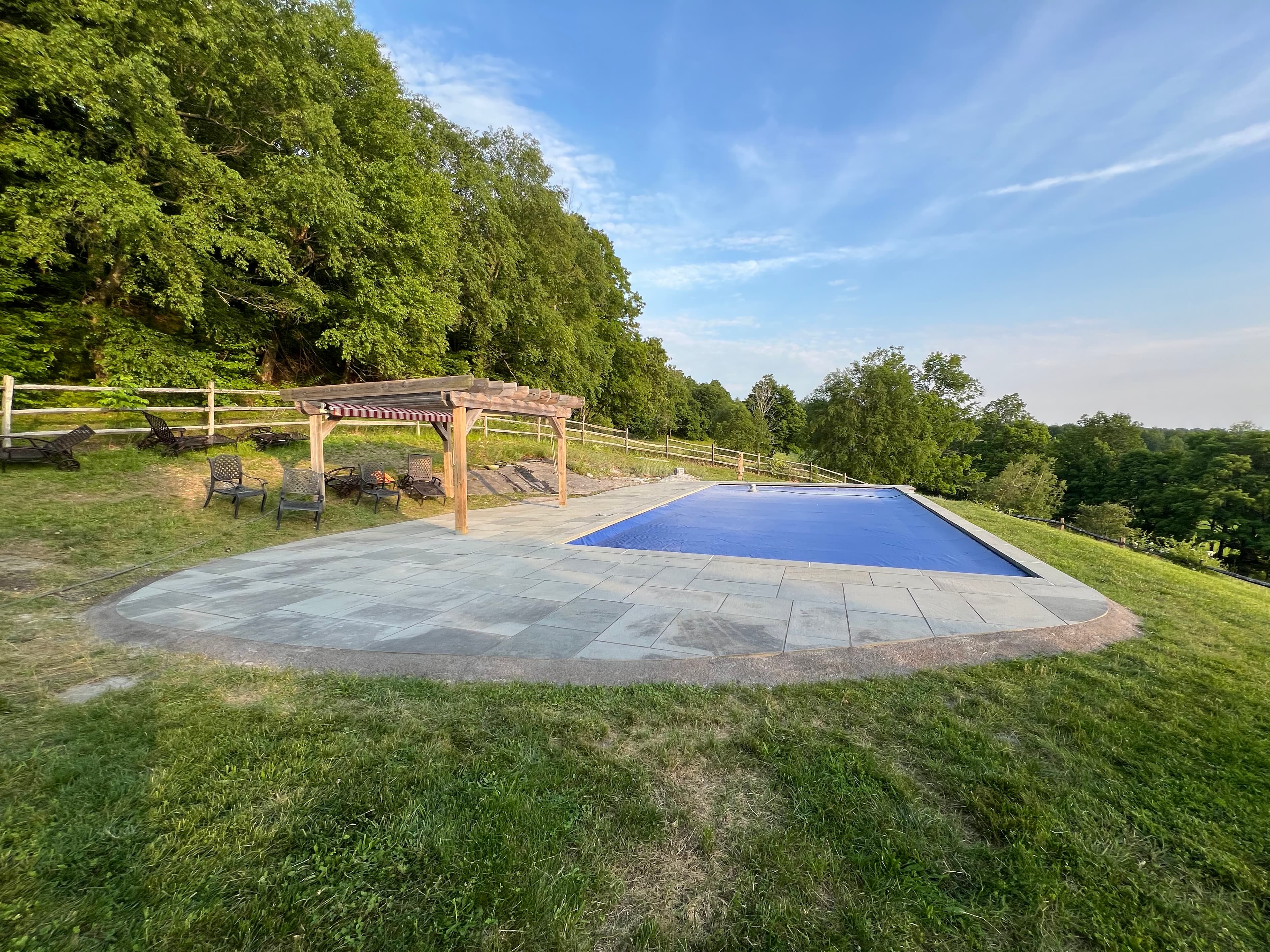 Pools & Poolscapes project photo